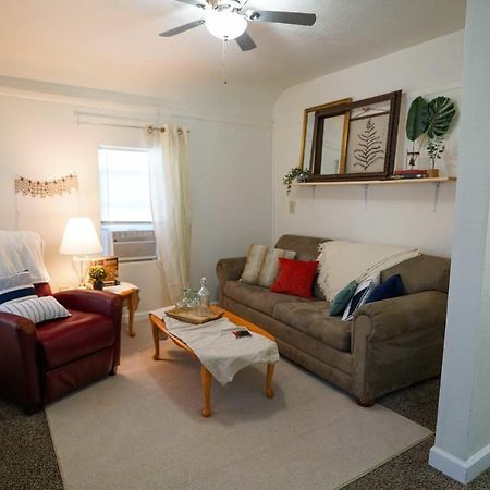 2 Bedroom Apartment Near Ndsu And Downtown ファーゴ エクステリア 写真